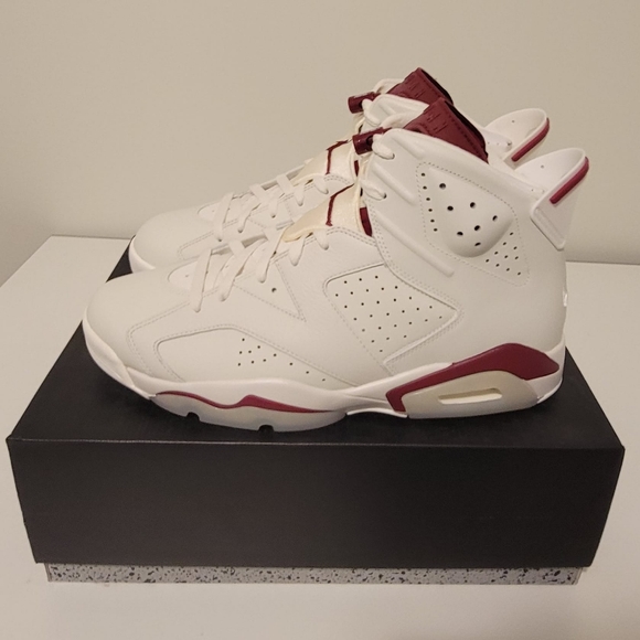 Retro Jordan 6 Maroon - Picture 1 of 2